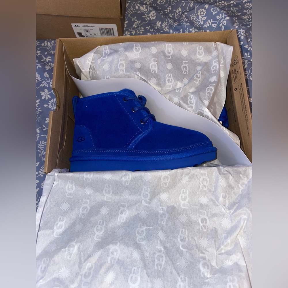 Blue Uggs Size 12 brand new never worn